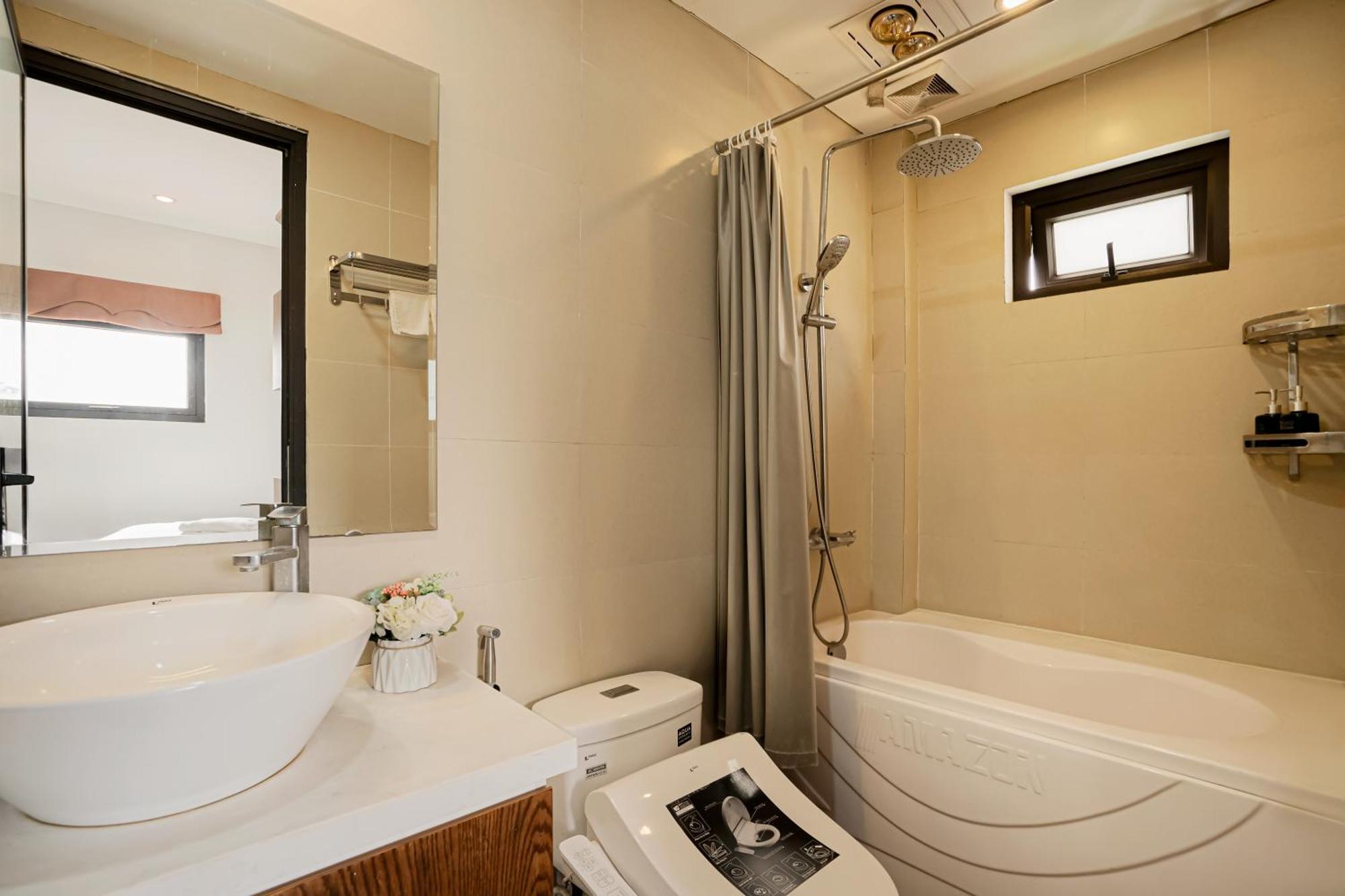22Housing Hotel & Residence 60 Linh Lang 河内 外观 照片