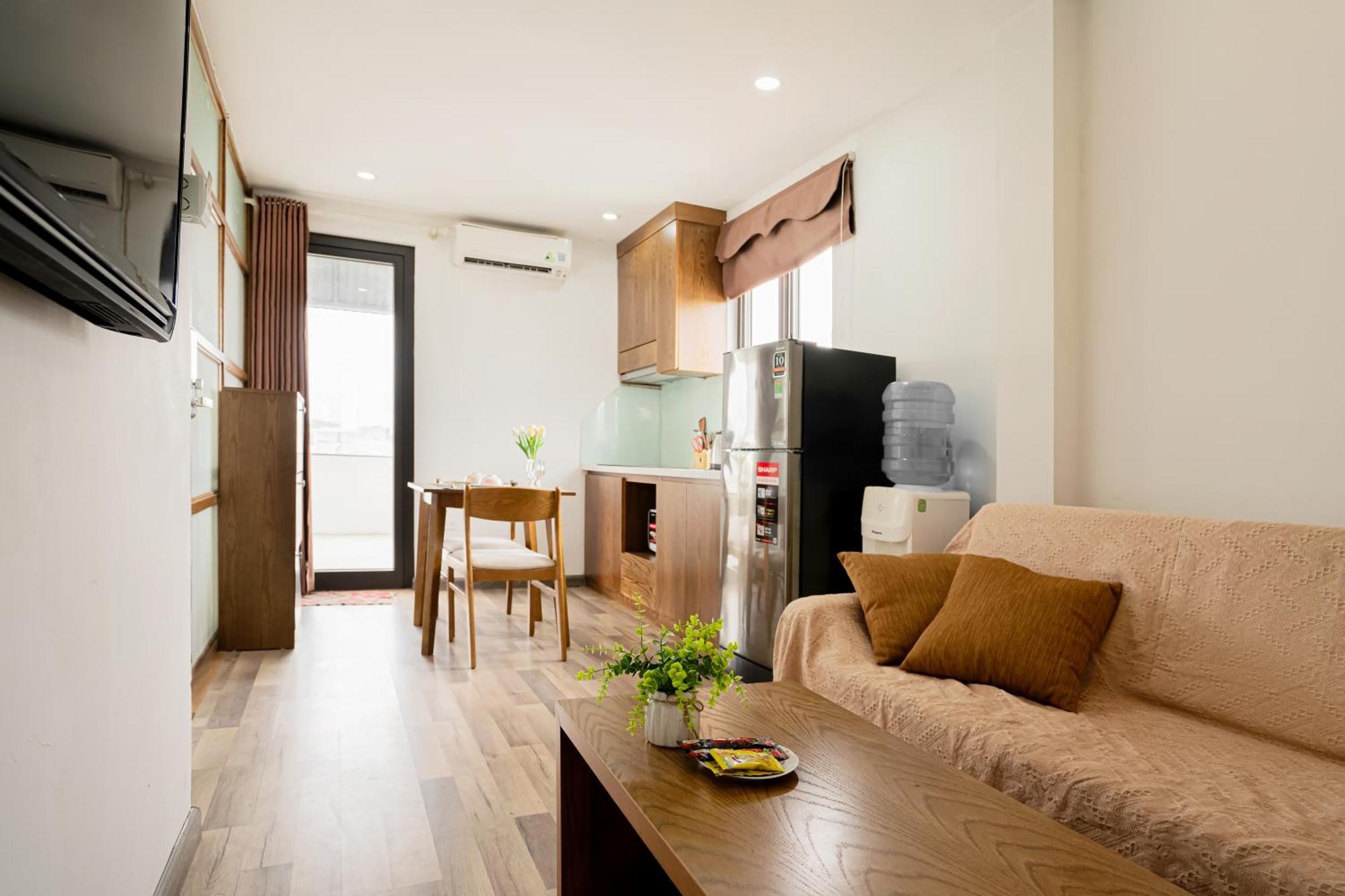 22Housing Hotel & Residence 60 Linh Lang 河内 外观 照片