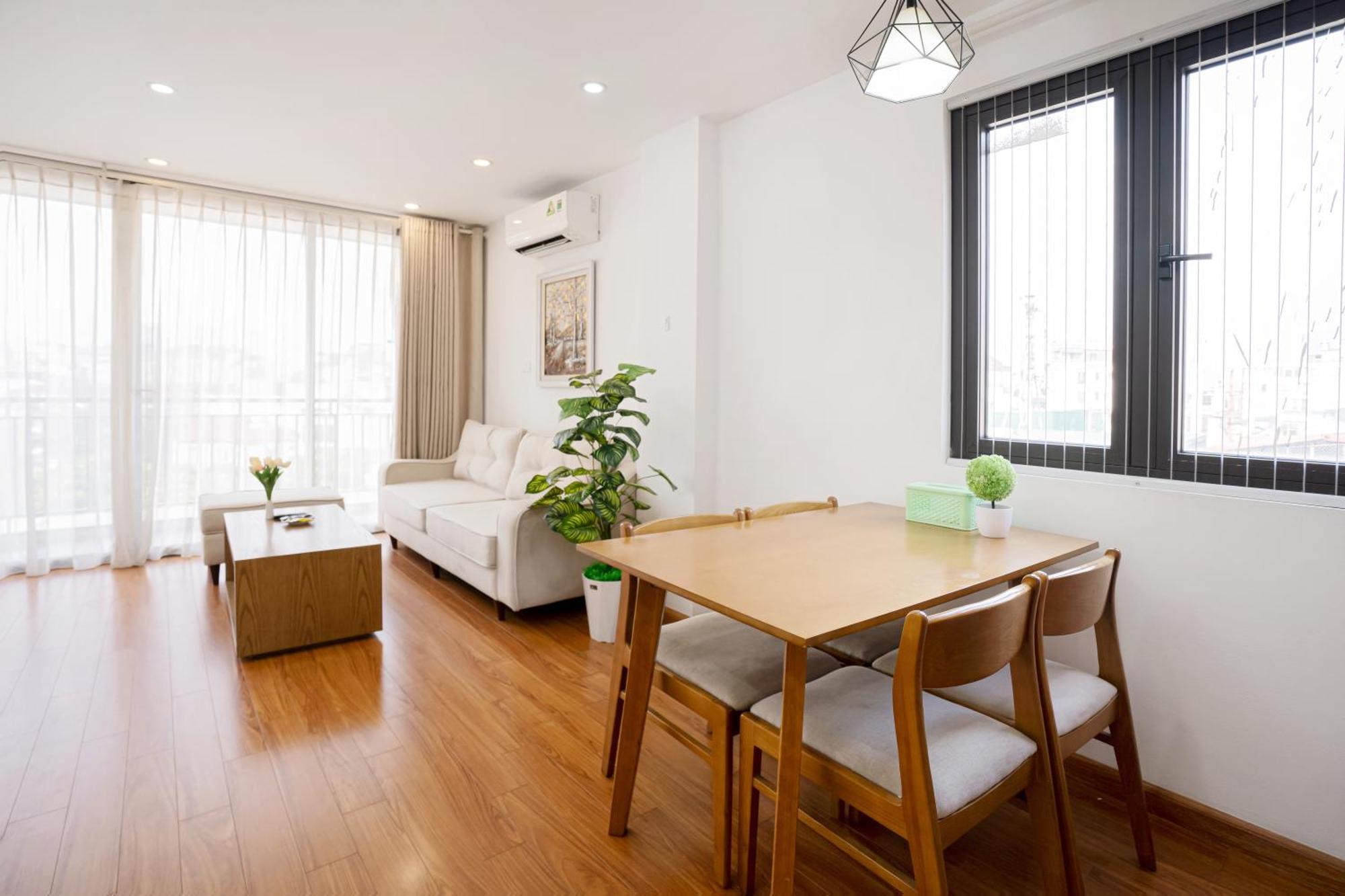 22Housing Hotel & Residence 60 Linh Lang 河内 外观 照片